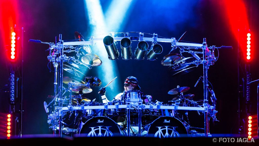 Metaldays 2015 (Day 2) ::. Dream Theater