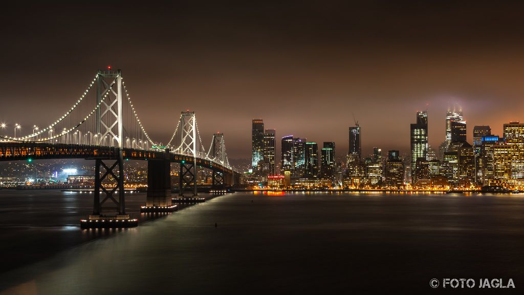 Kalifornien - September 2018
Oakland Bay Bridge bei Nacht mit Blick auf die Piers
San Francisco - Treasure Island