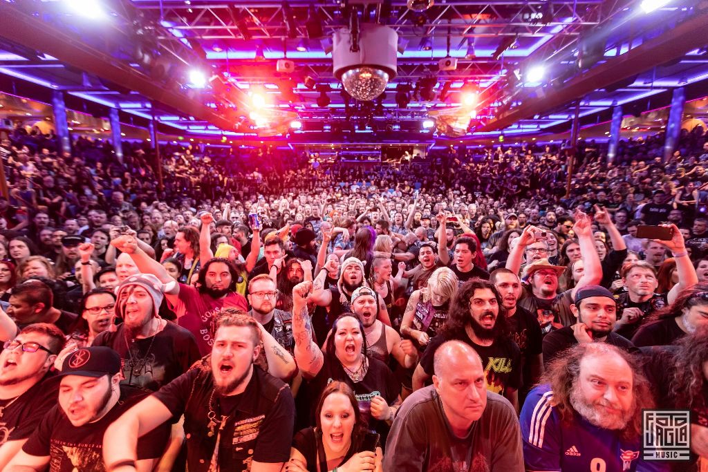 70000 Tons of Metal 2019
Crowd @ Tr - Studio B (Ice Rink)