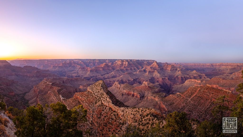 Grand Viewpoint in Grand Canyon Village
Arizona, USA 2019