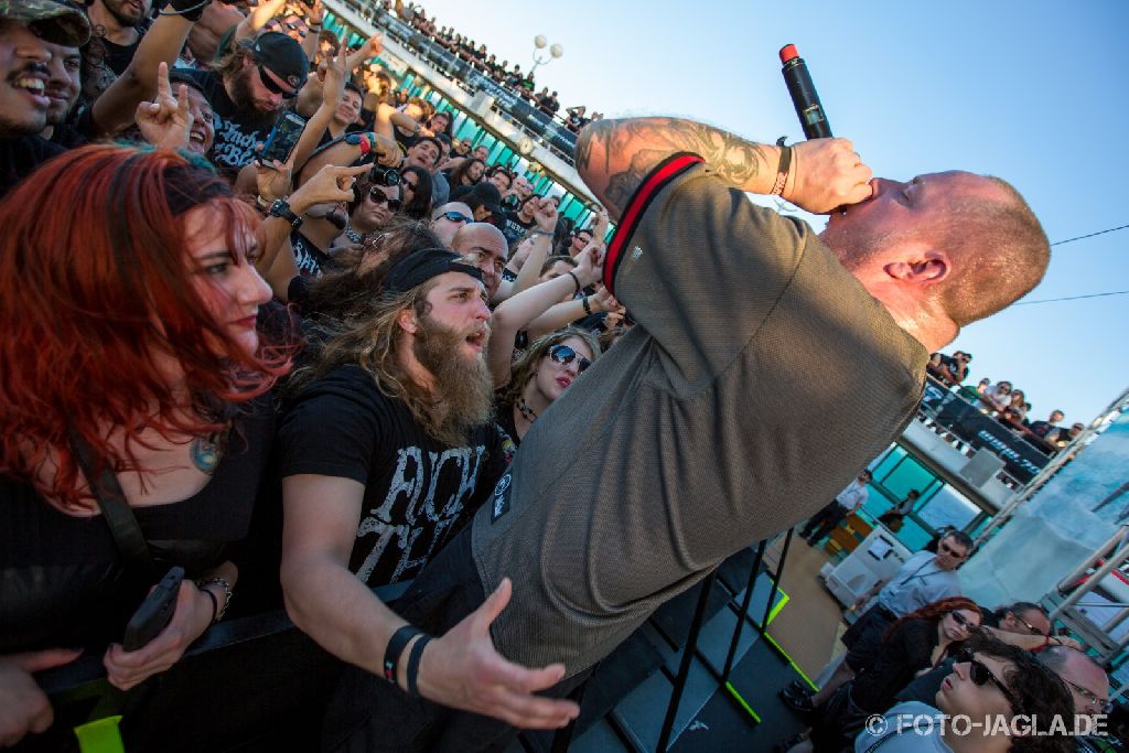 70000 Tons of Metal 2014 ::. Crowd @ The Haunted