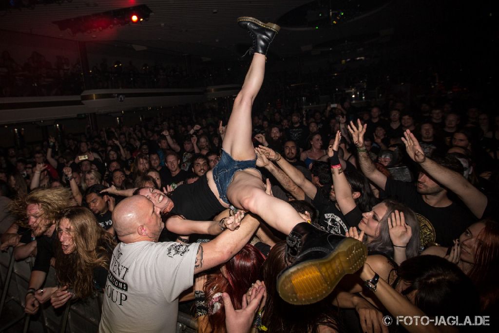 70000 Tons of Metal 2014 ::. Crowd @ Finntroll