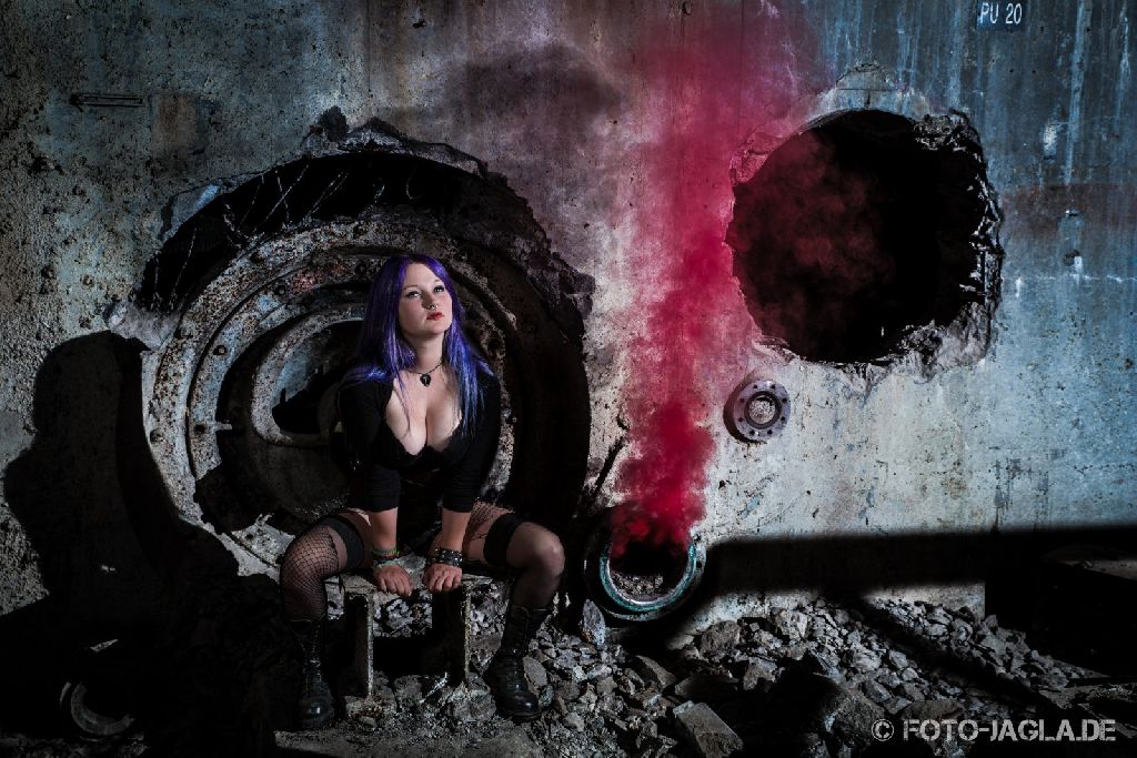 Lost Place Outdoor Shooting mit Model Illuania