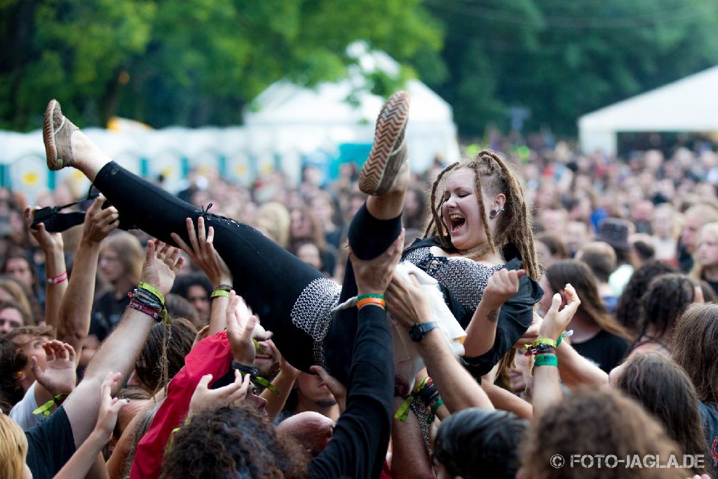 Metaldays 2014 ::. Crowd surfing impression
