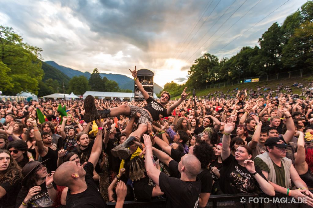 Metaldays 2014 ::. Crowd during Saltatio Mortis