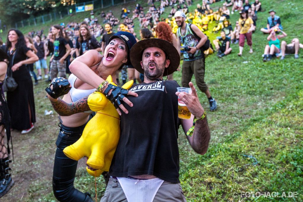 Metaldays 2014 ::. Crowd during Saltatio Mortis