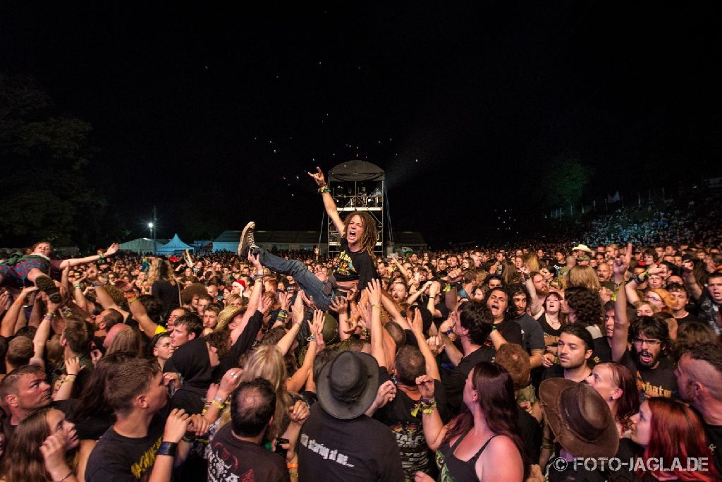 Metaldays 2014 ::. Crowd during Sabaton