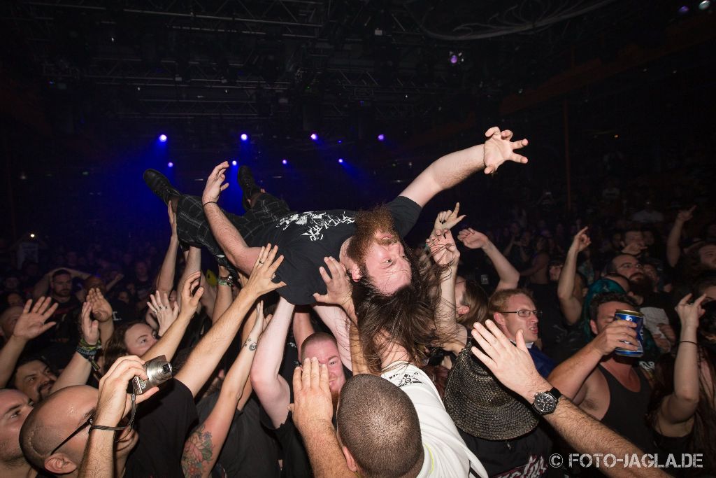 70000 Tons of Metal 2015 ::. Crowd @ Kataklysm