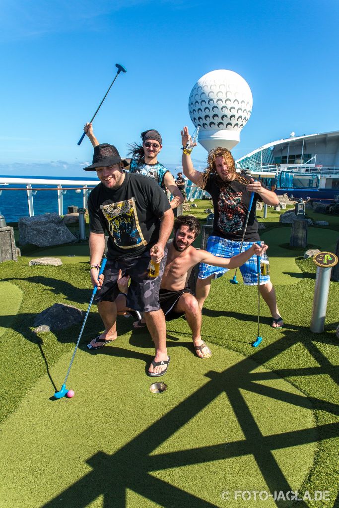 70000 Tons of Metal 2015 ::. Minigolf gang