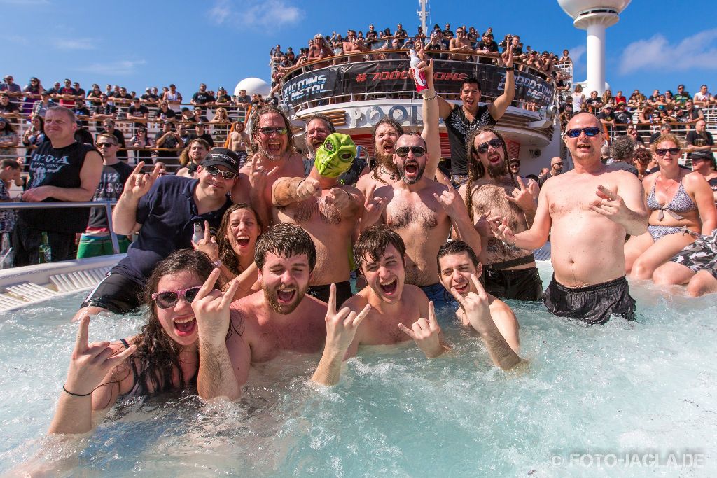 70000 Tons of Metal 2015 ::. Pooldeck impression