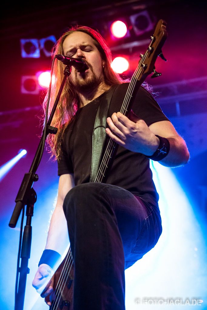 Insomnium als Vorband auf dem Ensiferum Konzert am 28.03.2015 im Tivoli in Bremen