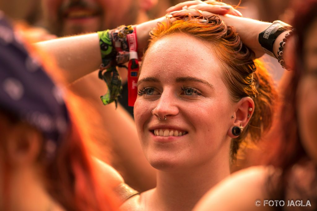 Metaldays 2015 (Day 1) ::. Crowd during Devin Townsend Project