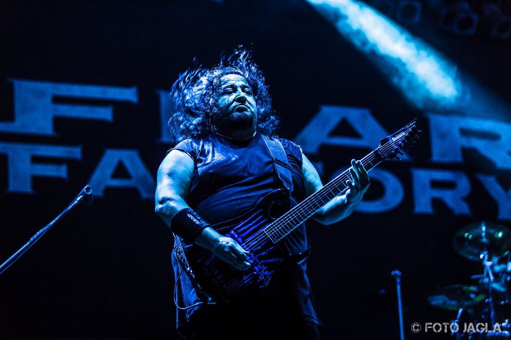 Metaldays 2015 (Day 1) ::. Fear Factory