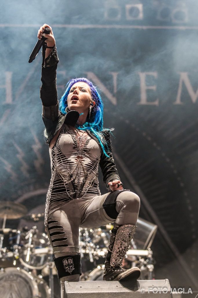 Alissa White-Gluz (Arch Enemy) auf dem Metaldays 2015 (Day 4)