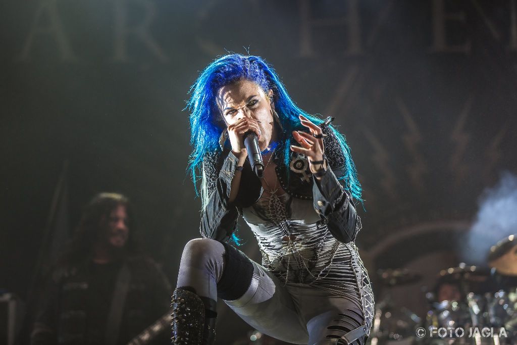 Alissa White-Gluz (Arch Enemy) auf dem Metaldays 2015 (Day 4)