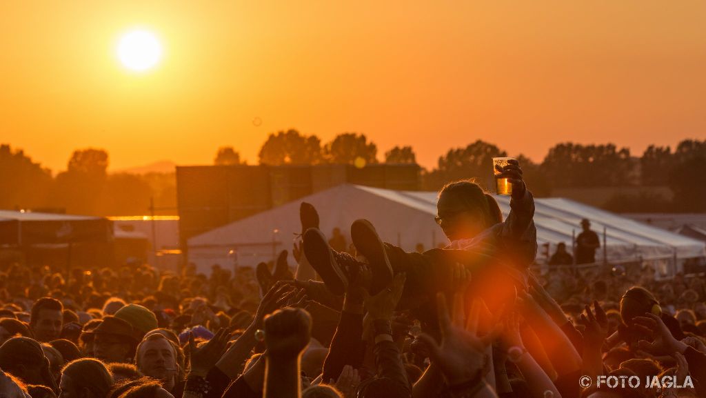 Crowd bei Schandmaul auf dem Rockharz 2015