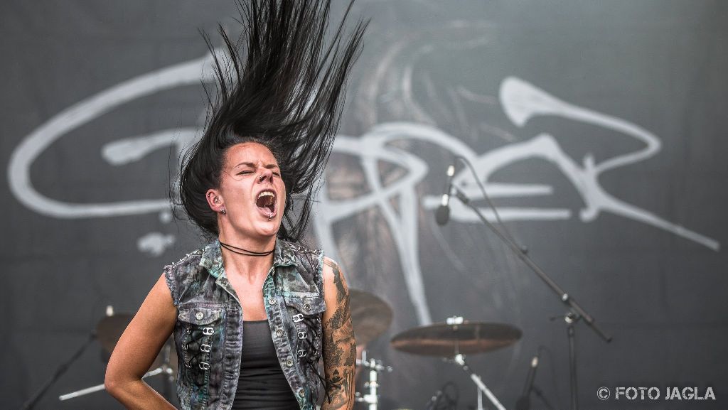 Cripper (Britta Grtz) auf dem Rockharz 2015