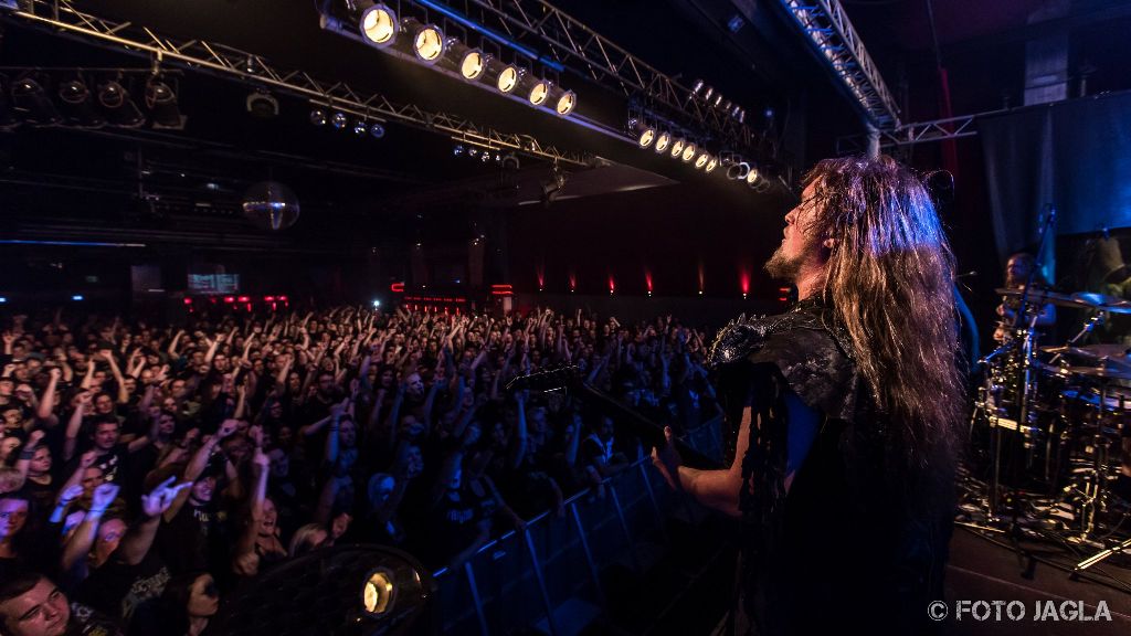 Orden Ogan als Support-Band auf der Wolfsnächte Tour 2015 von Powerwolf am 05.09.2015 in der Live Music Hall in Köln
