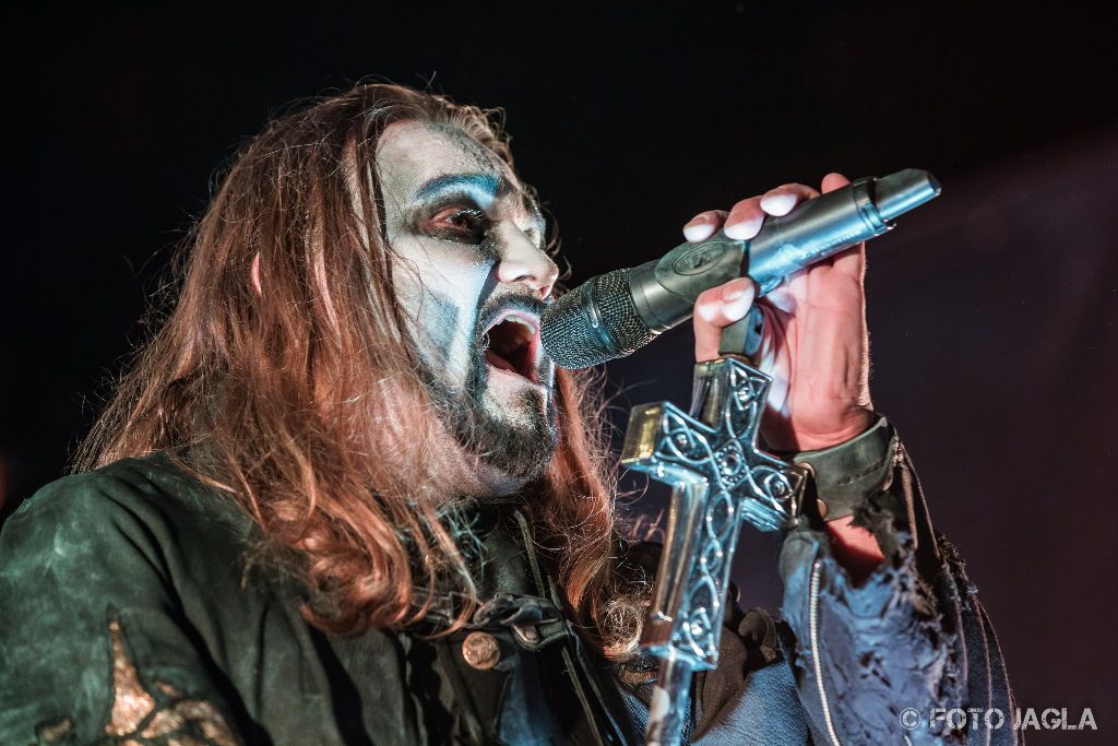 Powerwolf auf ihrer Wolfsnchte Tour am 05.09.2015 in der Live Music Hall in Kln