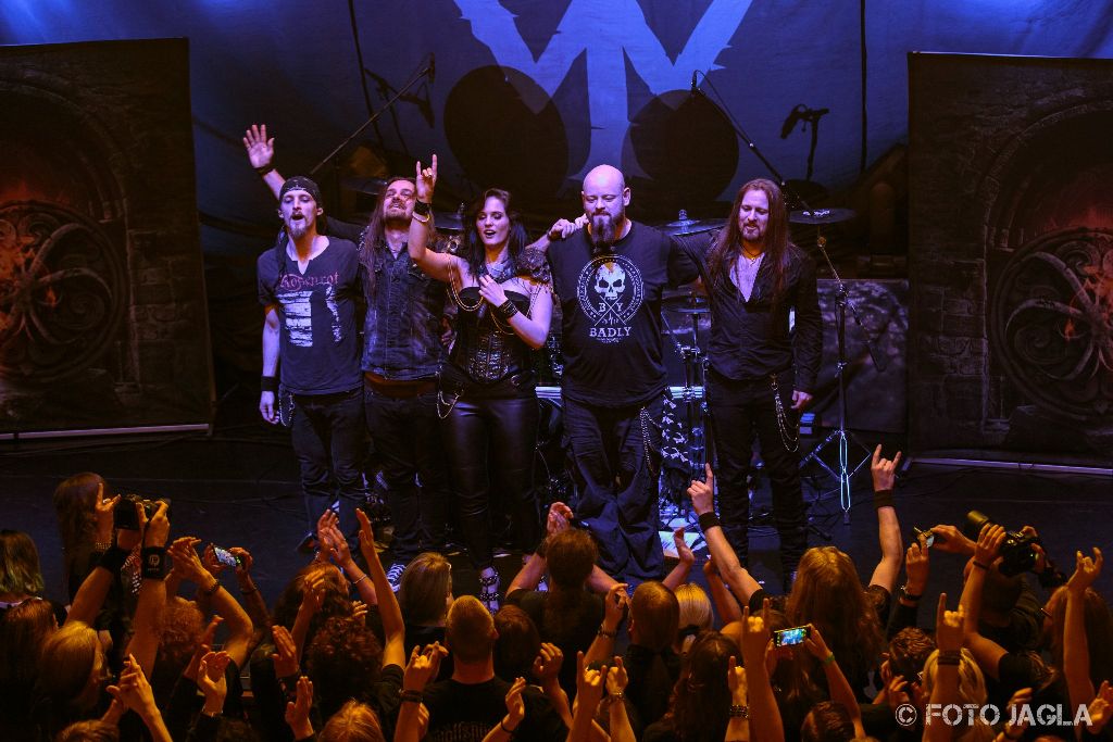 Xandria als Support-Band auf der Wolfsnächte Tour 2015 von Powerwolf am 06.09.2015 im Gebroeders De Nobel in Leiden