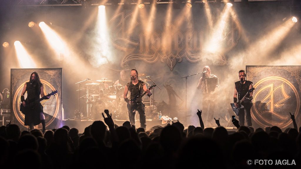Ensiferum auf der The Return Of The One Man Army Tour am 20.04.2016 in der Live Music Hall in Kln