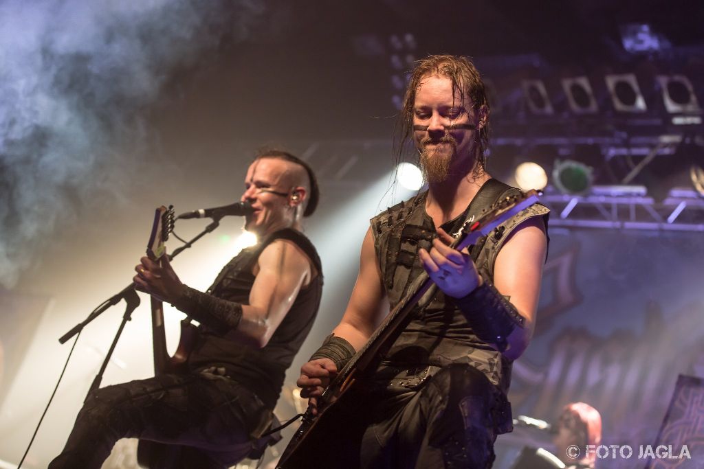 Ensiferum auf der The Return Of The One Man Army Tour am 20.04.2016 in der Live Music Hall in Kln