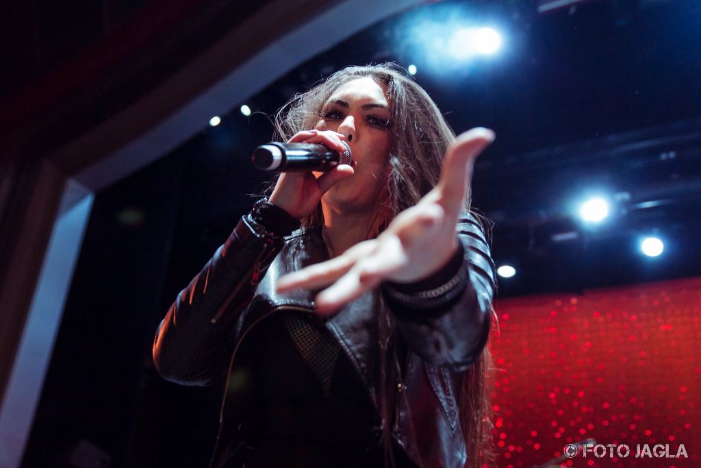 70000 Tons Of Metal 2017
Amaranthe im Alhambra Theater
Sngerin Elize Ryd