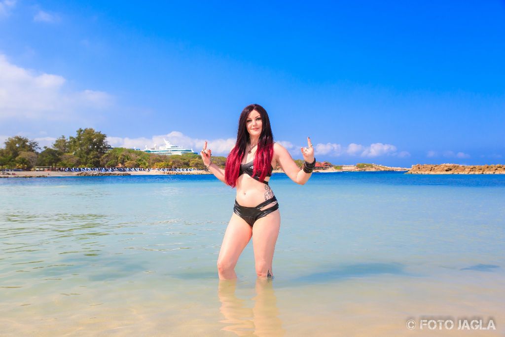 70000 Tons Of Metal 2017
Poolgirl Shooting auf Labadee, Haiti