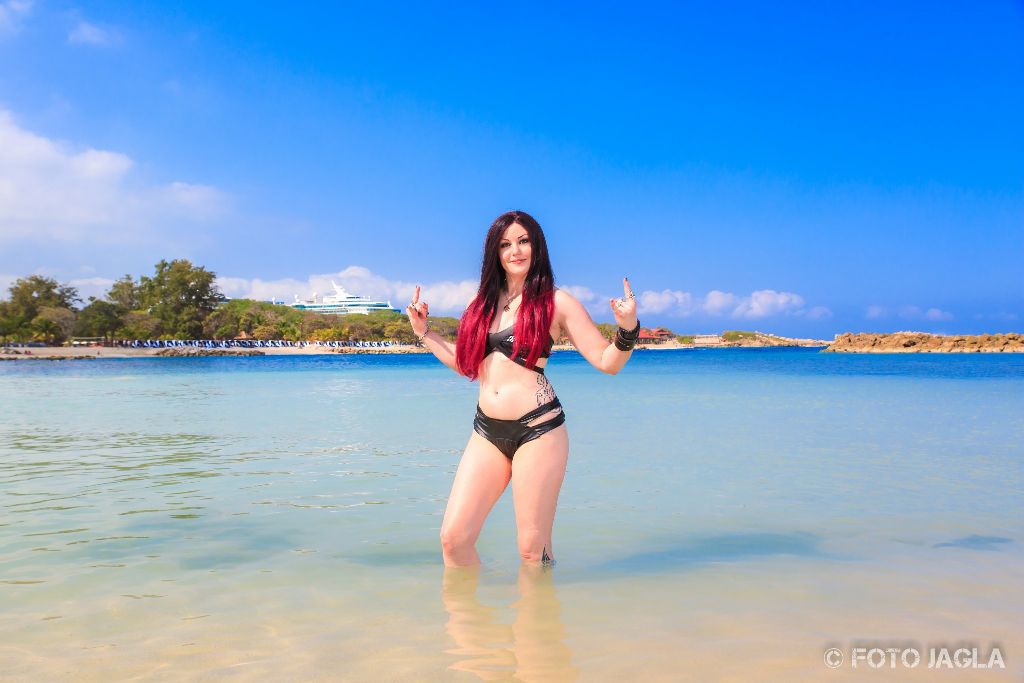 70000 Tons Of Metal 2017
Poolgirl Shooting auf Labadee, Haiti