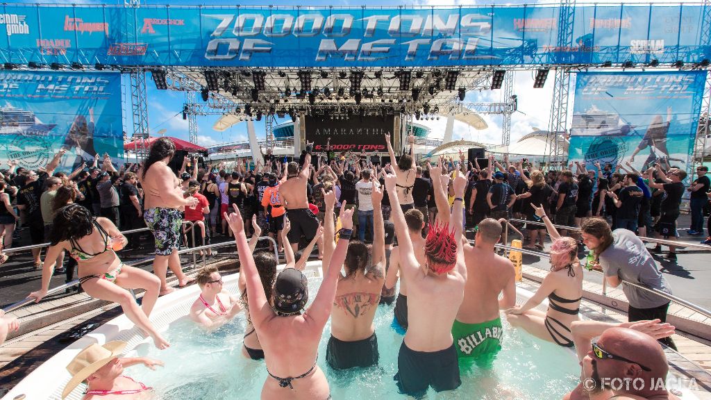 70000 Tons Of Metal 2017
Amaranthe auf der Pooldeck-Stage