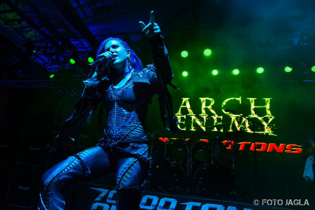 70000 Tons Of Metal 2017
Alissa White-Gluz von Arch Enemy auf der Pooldeck-Stage