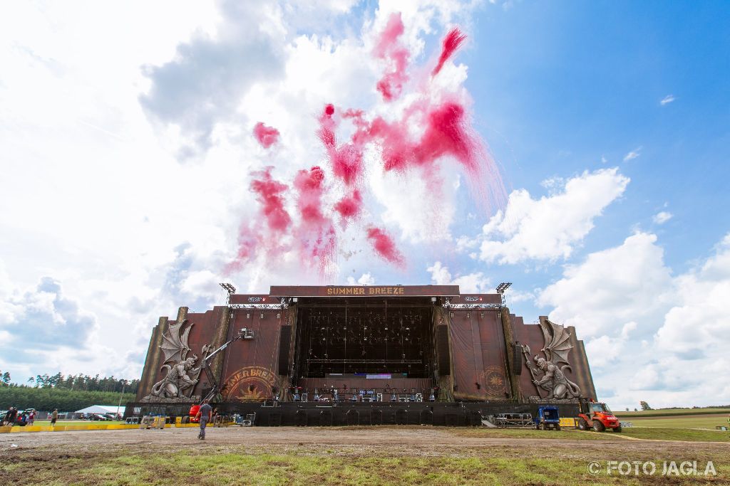 Summer Breeze Open Air 2017 in Dinkelsbhl
Die neue Drehbhne einen Tag vor der Erffnung