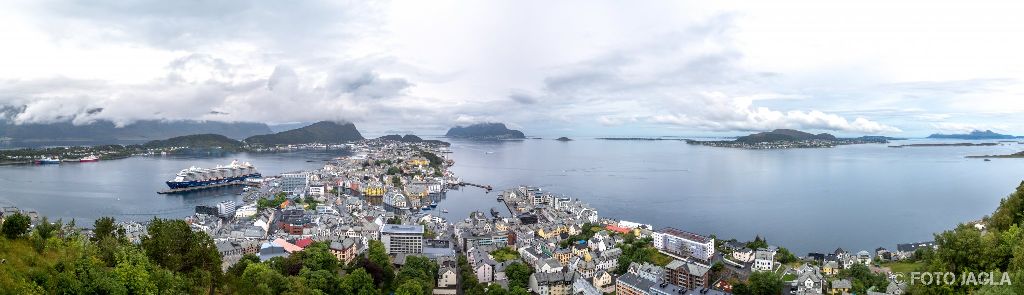Norwegen 2017 - Blick ber lesund
Aussichtspunkt Fjellstua auf Berg Aksla