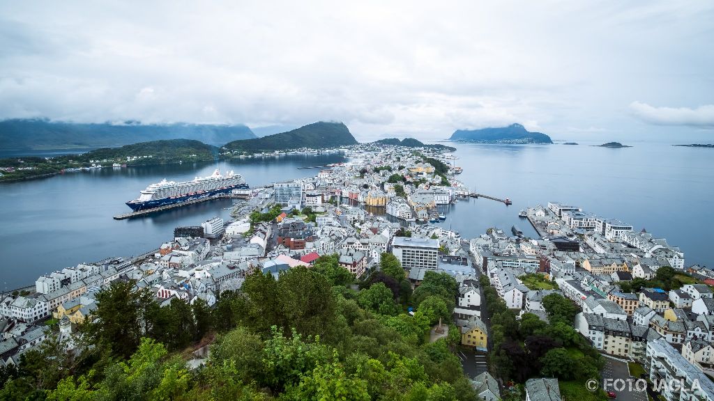 Norwegen 2017 - Blick ber lesund
Aussichtspunkt Fjellstua auf Berg Aksla