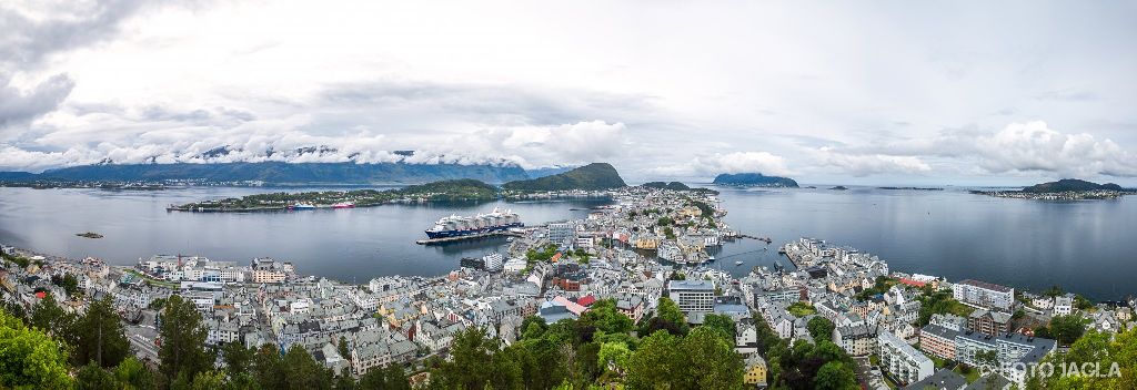 Norwegen 2017 - Blick ber lesund
Aussichtspunkt Fjellstua auf Berg Aksla