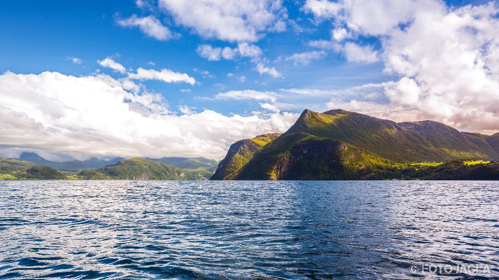 Norwegen 2017 - Storfjord
Unterwegs mit dem Kajak durch die Fjord-Landschaft