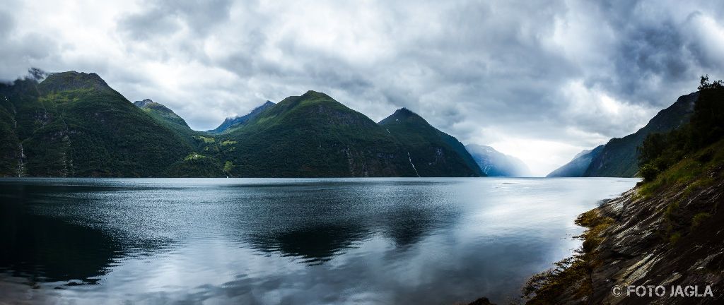 Norwegen 2017 - Geiranger Fjord
Unterwegs mit dem Kajak durch die Fjord-Landschaft