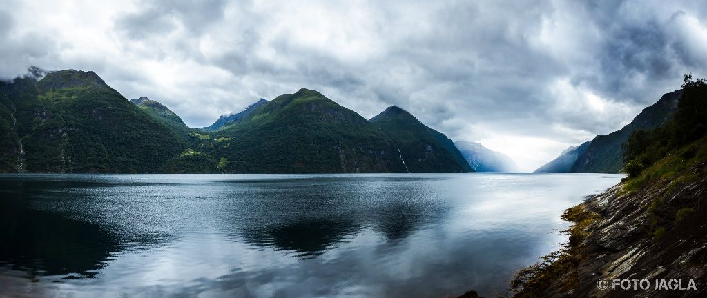 Norwegen 2017 - Geiranger Fjord
Unterwegs mit dem Kajak durch die Fjord-Landschaft