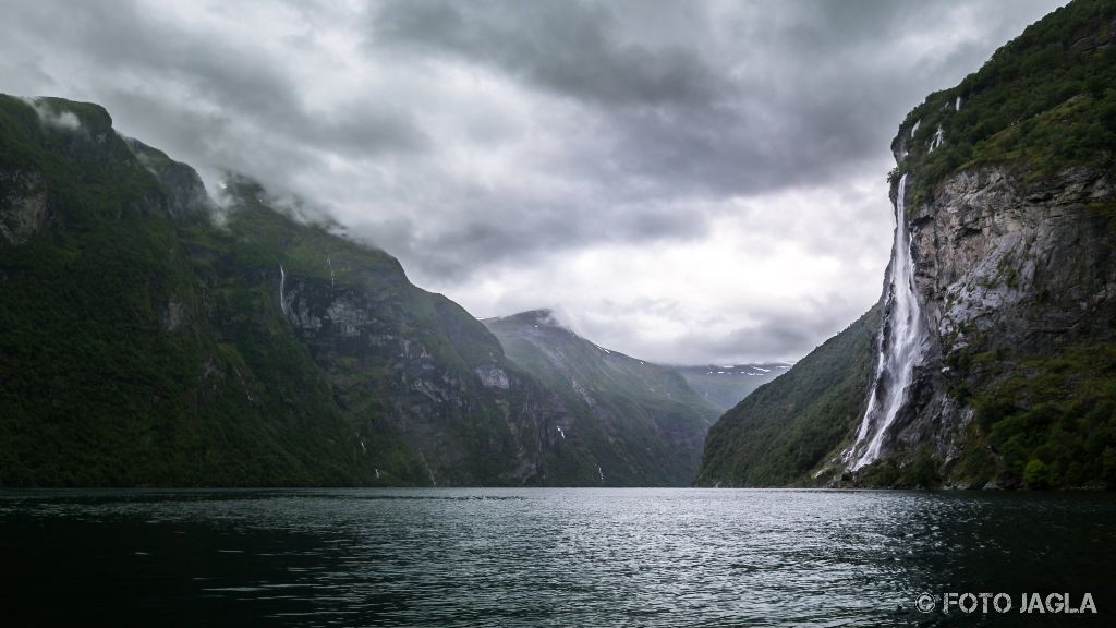 Norwegen 2017 - Geiranger Fjord
Unterwegs mit dem Kajak durch die Fjord-Landschaft