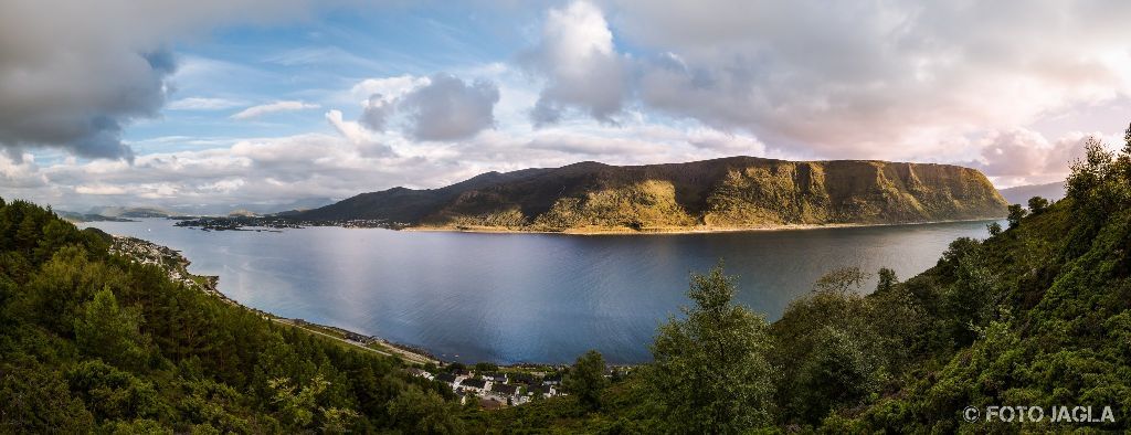 Norwegen 2017 - lesund 
Aussicht von Sukkertoppen