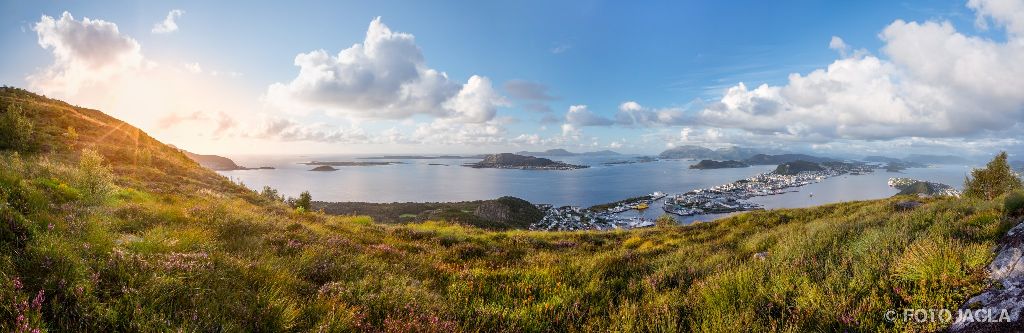 Norwegen 2017 - lesund 
Aussicht von Sukkertoppen