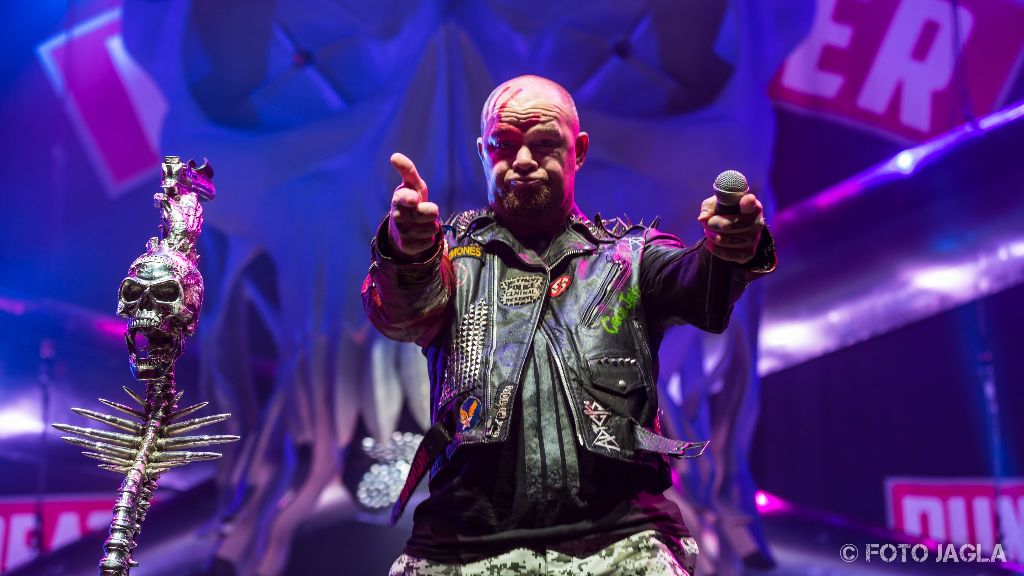 Five Finger Death Punch (Ivan Moody)
Knig-Pilsener Arena in Oberhausen am 24.11.2017