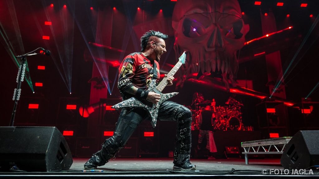 Five Finger Death Punch
Knig-Pilsener Arena in Oberhausen am 24.11.2017