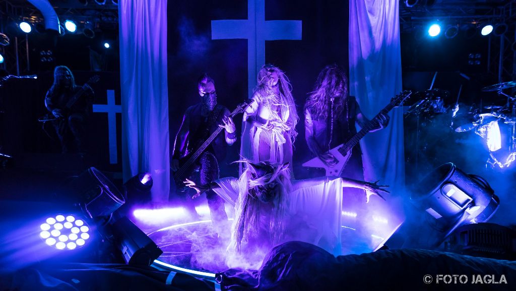 IN THIS MOMENT (Maria Brink)
Ritual Tour
12.06.2018 in Kln, Essigfabrik