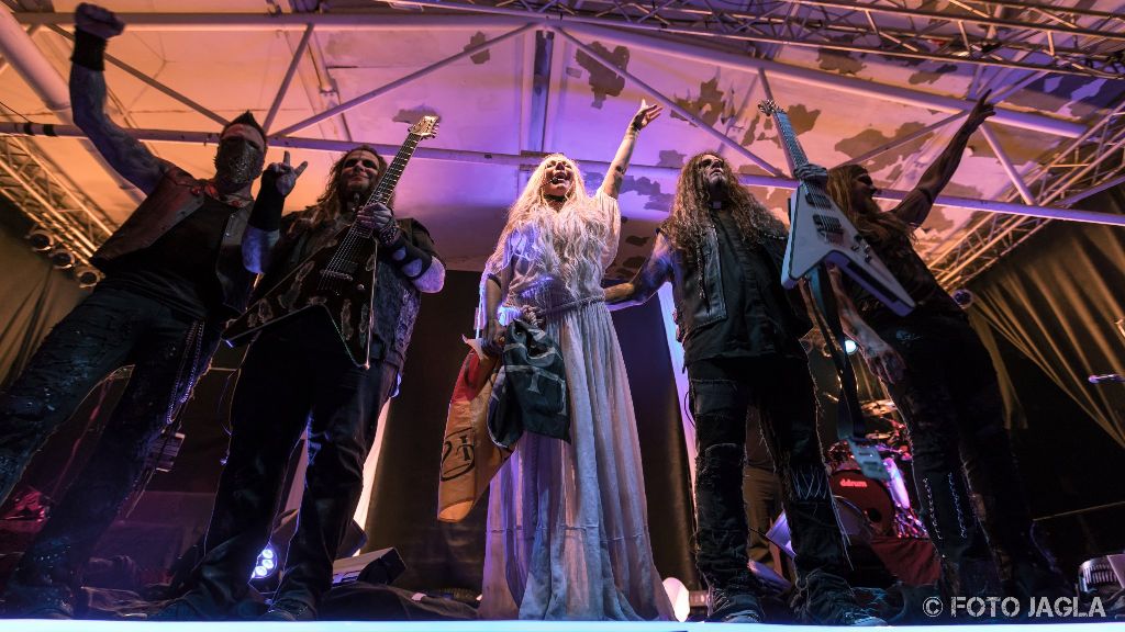 IN THIS MOMENT (Maria Brink)
Ritual Tour
12.06.2018 in Kln, Essigfabrik