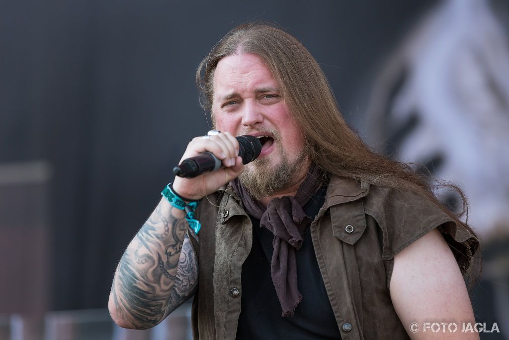Summer Breeze Open Air 2018 in Dinkelsbhl (SBOA)
Orden Ogan auf der Main Stage
Frontman Sebastian Seeb Levermann