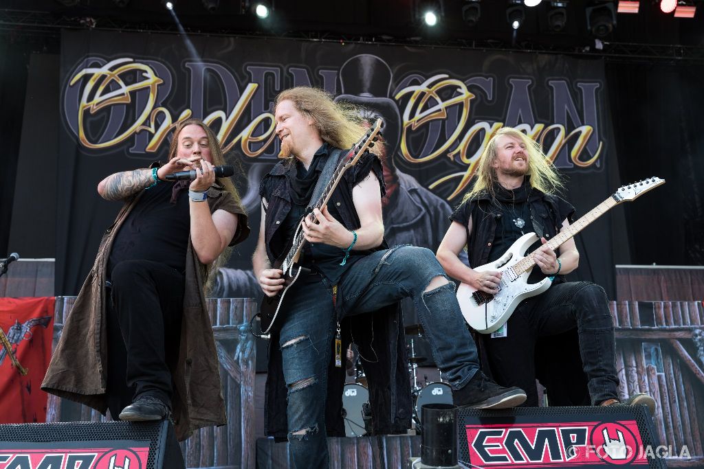 Summer Breeze Open Air 2018 in Dinkelsbhl (SBOA)
Orden Ogan auf der Main Stage
Sebastian Seeb Levermann, Tobias Kersting, Niels Lffler