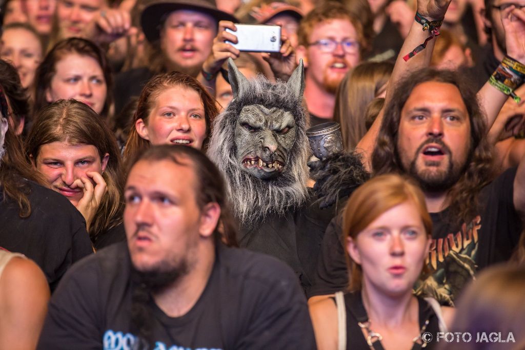 Summer Breeze Open Air 2018 in Dinkelsbhl (SBOA)
Fans bei Powerwolf vor der Main Stage