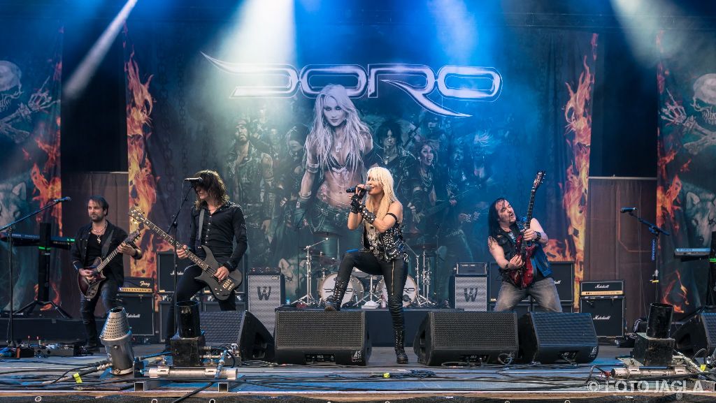 Summer Breeze Open Air 2018 in Dinkelsbhl (SBOA)
Doro auf der Main Stage