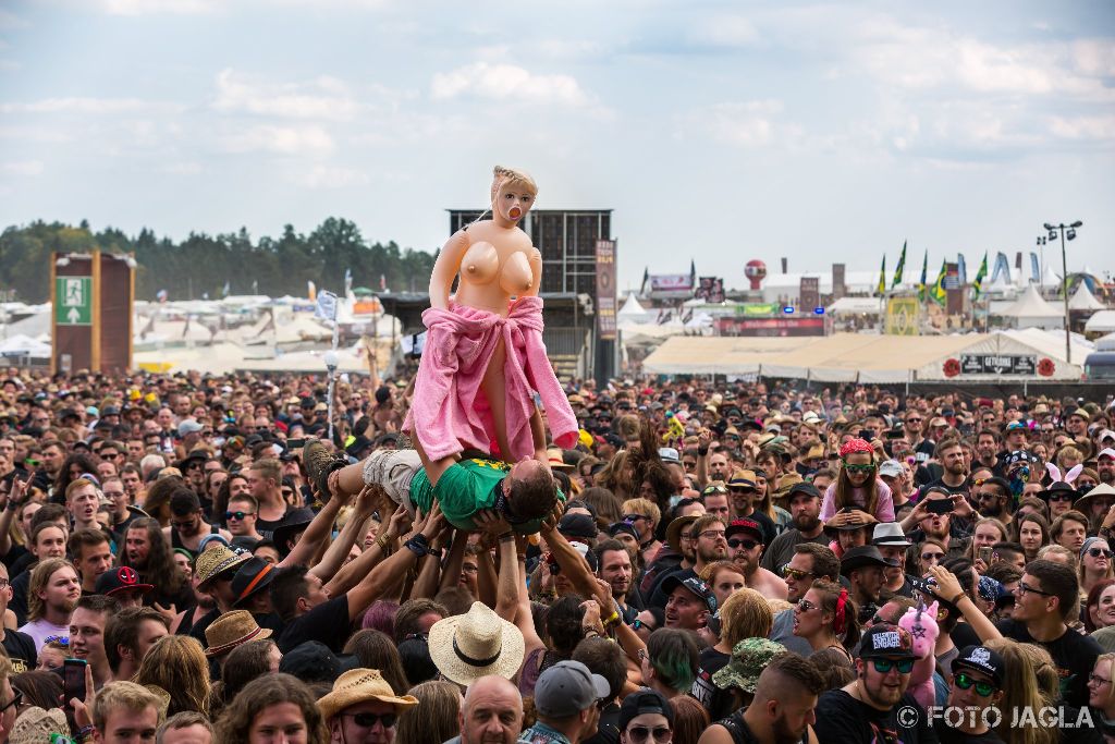 Summer Breeze Open Air 2018 in Dinkelsbhl (SBOA)
Impressionen bei J.B.O. vor der Main Stage